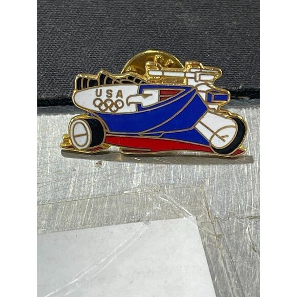 Vintage Olympic Pin 1988 Seoul South Korea Olympic‎ USA Vehicle Hanna Barbera 1B - Picture 7 of 7
